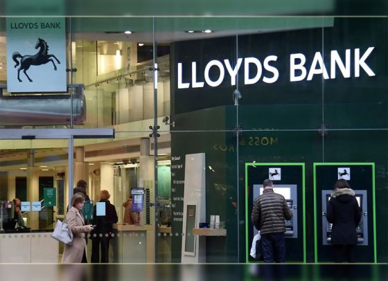 Lloyds Bank Passbook Savings Accounts: Concerns for Elderly Customers and Potential Branch Closures