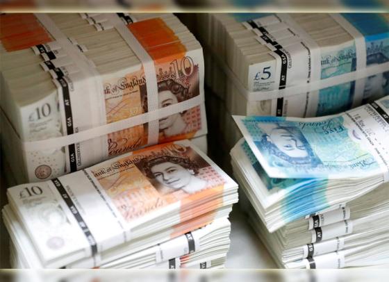 UK Business Activity Slump Spurs Pound's Largest Daily Drop in a Month